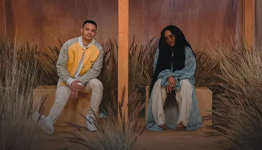 H.E.R - Holds Us Together Ft. Tauren Wells